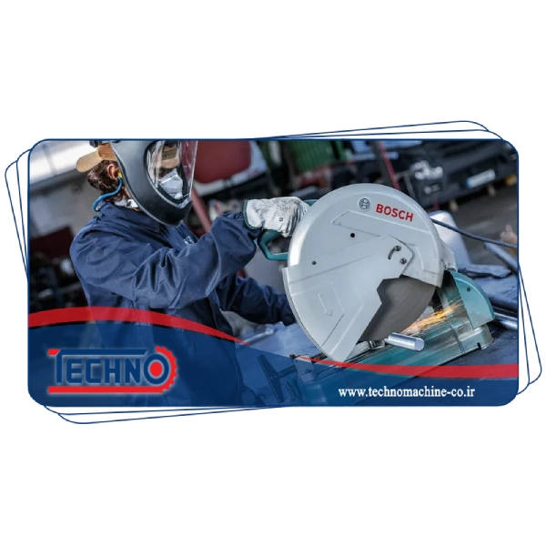 کار با اره آتشی همراه با تجهیزات ایمنی مناسب